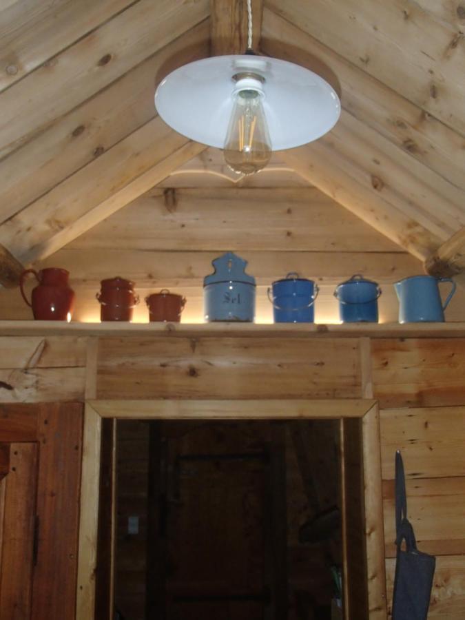 Le Grenier Bed and Breakfast Saint-Paul-en-Chablais Exteriör bild